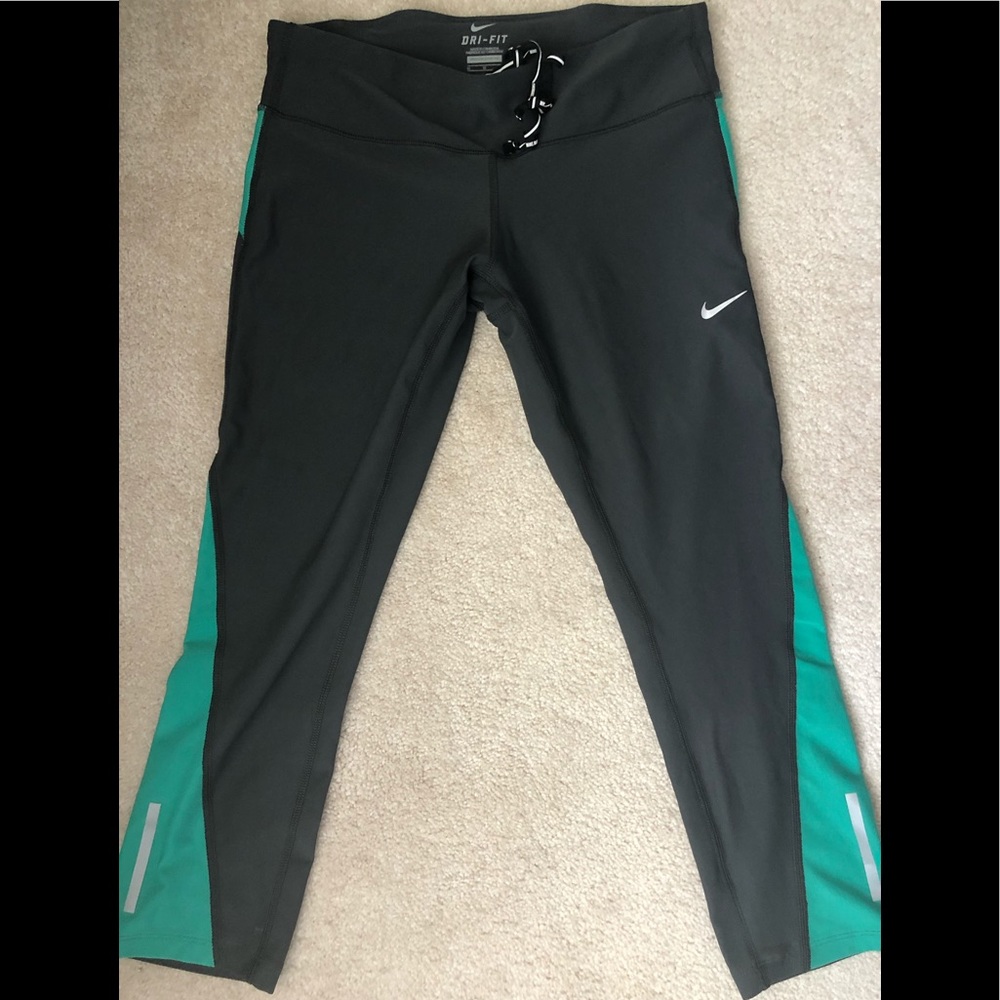 Nike leggings
